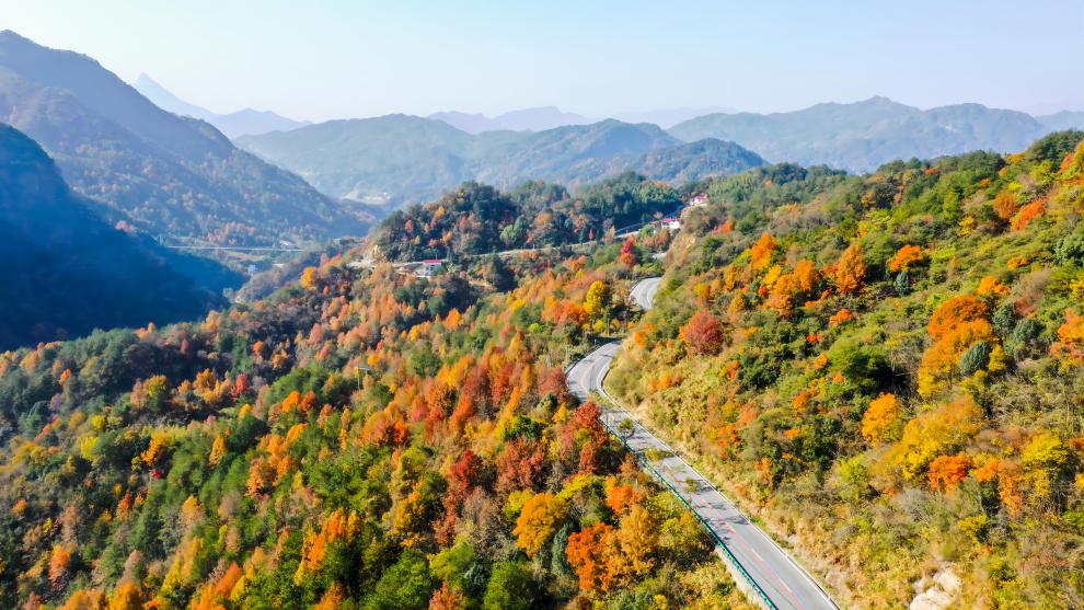 11月23日 航拍天妙公路318国道天峡风景区路段！